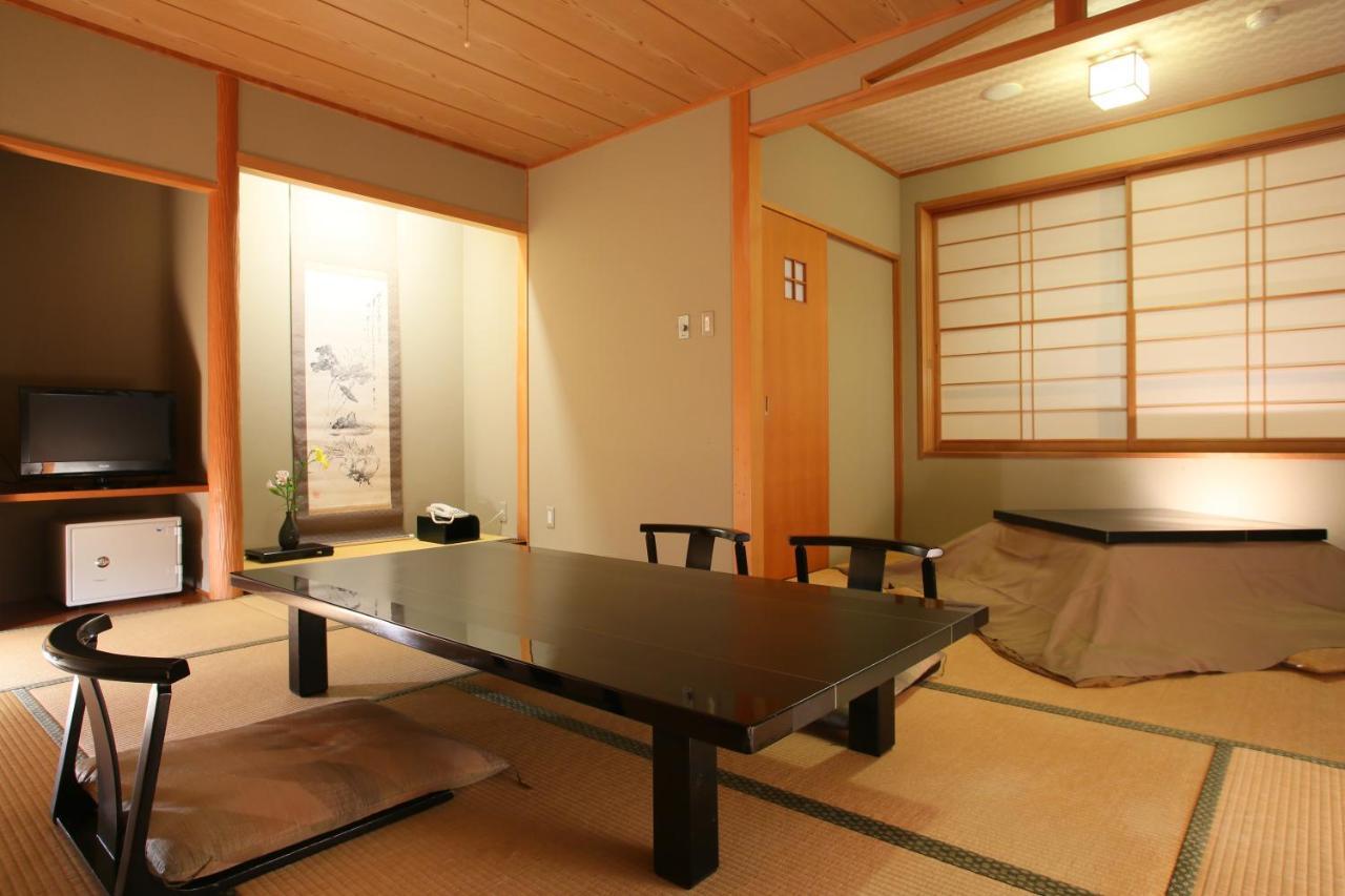 Hotel Ichinoyu Katei Yamanouchi  Exterior foto
